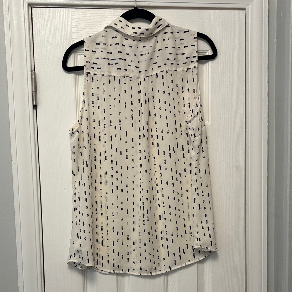 Banana Republic Women's Sleeveless Blouse White Black Dot Pattern Size L Large - Picture 4 of 4